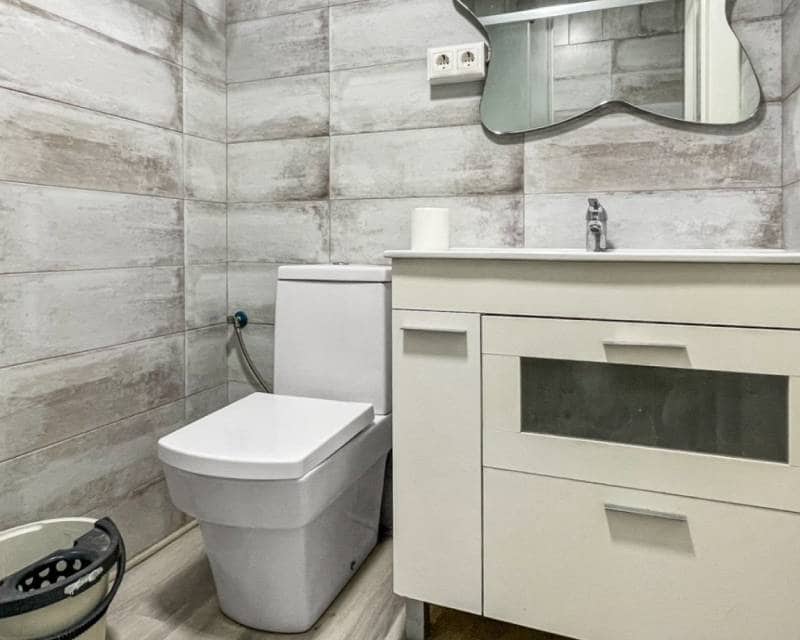 4 bedroom Apartment for sale in Guardamar del Segura with garage - € 195,000 (Ref: 9971622)