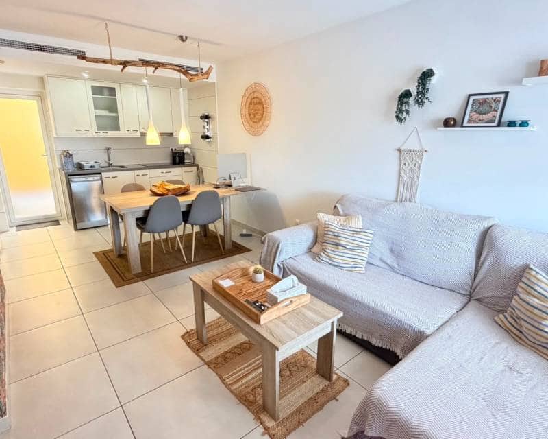 2 sypialnia Apartament na sprzedaż w Aguas Nuevas z basenem garażem - 235 000 € (Ref: 9973844)