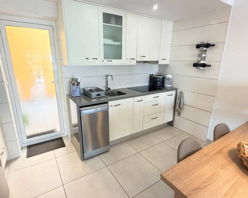2 sypialnia Apartament na sprzedaż w Aguas Nuevas z basenem garażem - 235 000 € (Ref: 9973844)
