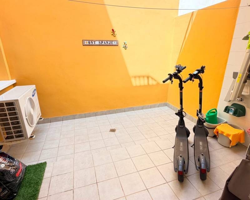 2 sypialnia Apartament na sprzedaż w Aguas Nuevas z basenem garażem - 235 000 € (Ref: 9973844)