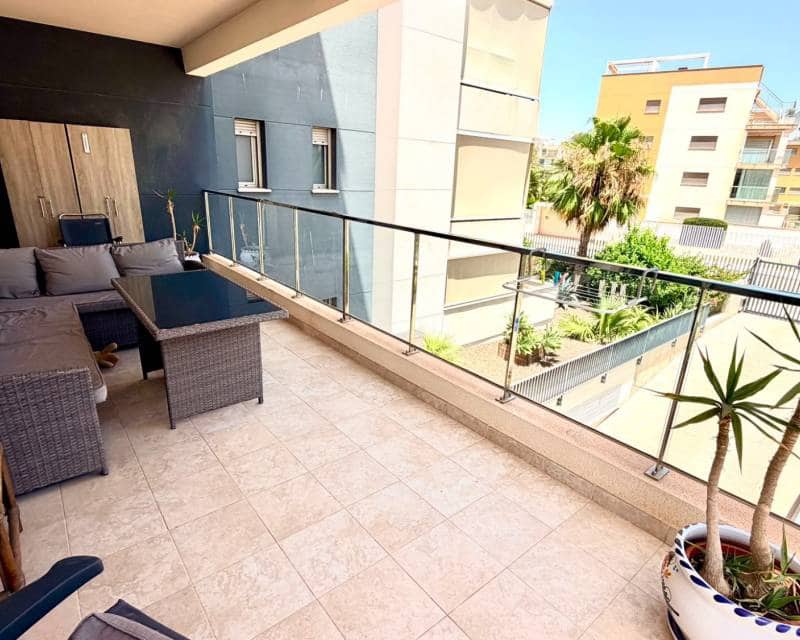 2 soverom Leilighet til salgs i Villamartin med svømmebasseng garasje - € 269 900 (Ref: 9974227)