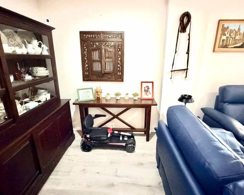 2 soverom Leilighet til salgs i Villamartin med svømmebasseng garasje - € 269 900 (Ref: 9974227)