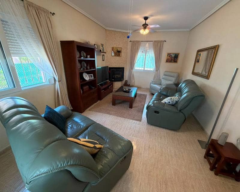 3 bedroom Villa for sale in Los Montesinos with pool garage - € 315,000 (Ref: 9976020)