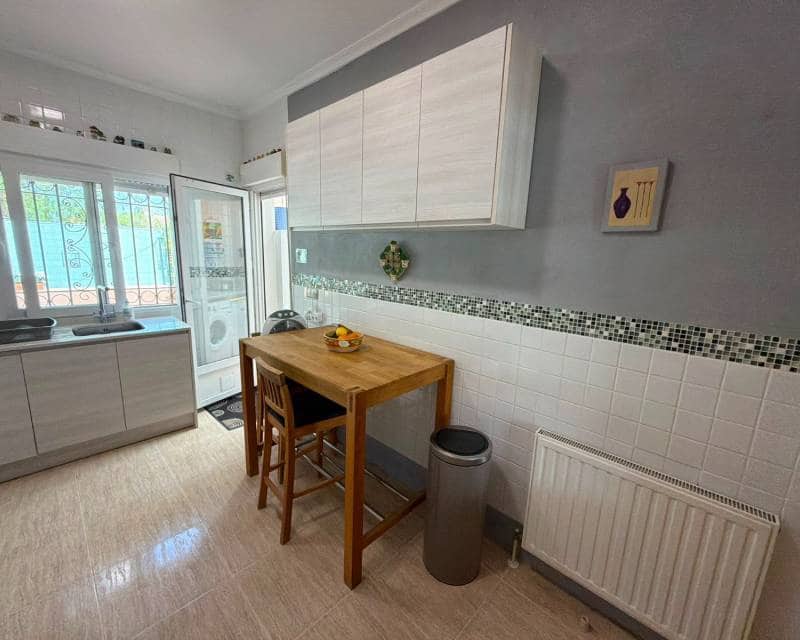 3 bedroom Villa for sale in Los Montesinos with pool garage - € 315,000 (Ref: 9976020)