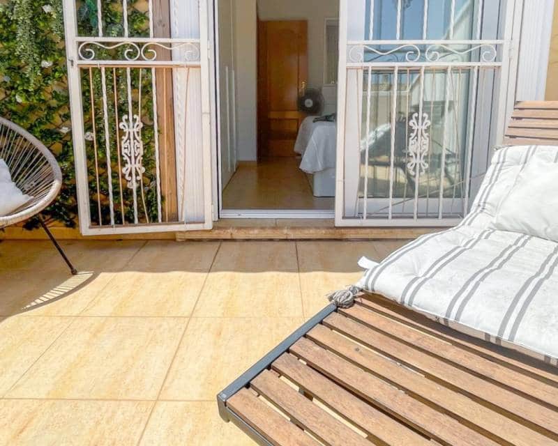 4 slaapkamer Rijtjeshuis te koop in Orihuela Costa met zwembad garage - € 339.000 (Ref: 9976021)