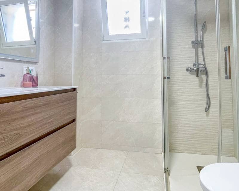 4 slaapkamer Rijtjeshuis te koop in Orihuela Costa met zwembad garage - € 339.000 (Ref: 9976021)