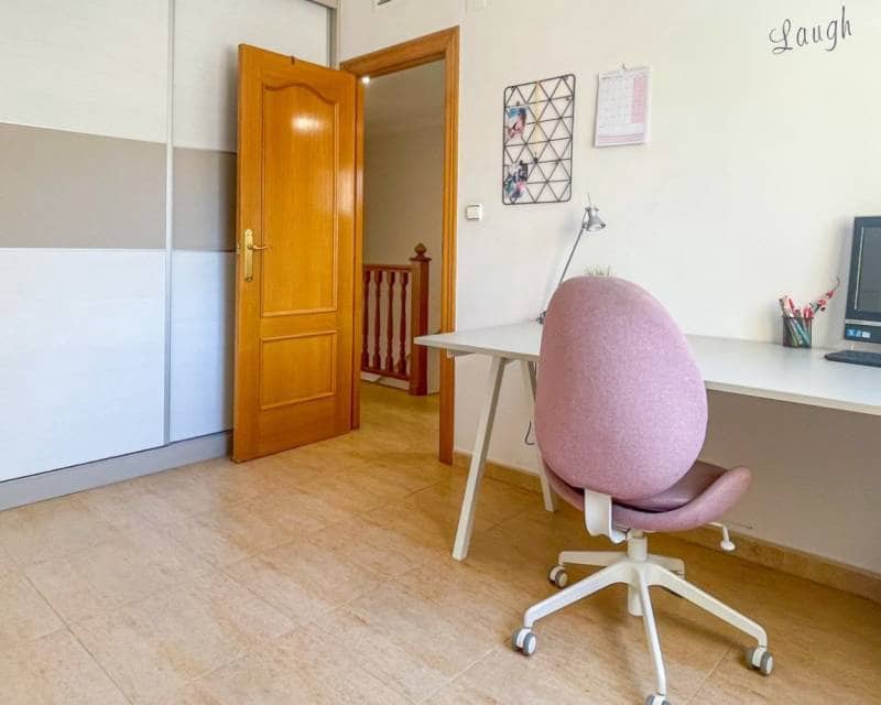 4 slaapkamer Rijtjeshuis te koop in Orihuela Costa met zwembad garage - € 339.000 (Ref: 9976021)