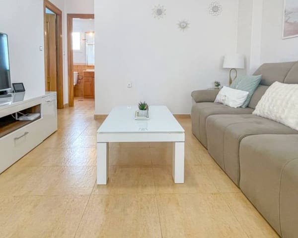 4 soverom Rekkehus til salgs i Punta Prima, Orihuela med svømmebasseng garasje - € 339 000 (Ref: 9976021)