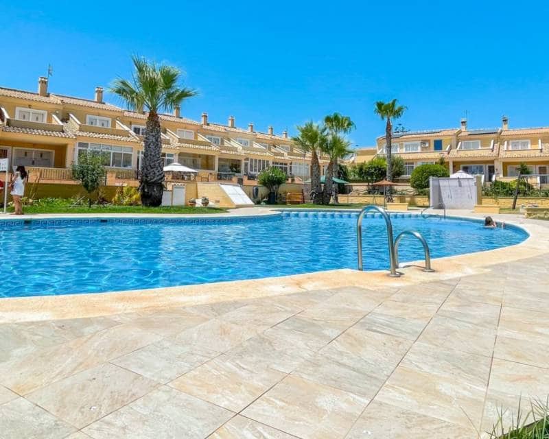 4 slaapkamer Rijtjeshuis te koop in Orihuela Costa met zwembad garage - € 339.000 (Ref: 9976021)