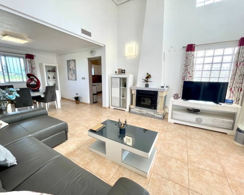 3 soveværelse Villa til salg i Catral med swimmingpool garage - € 390.000 (Ref: 9976022)