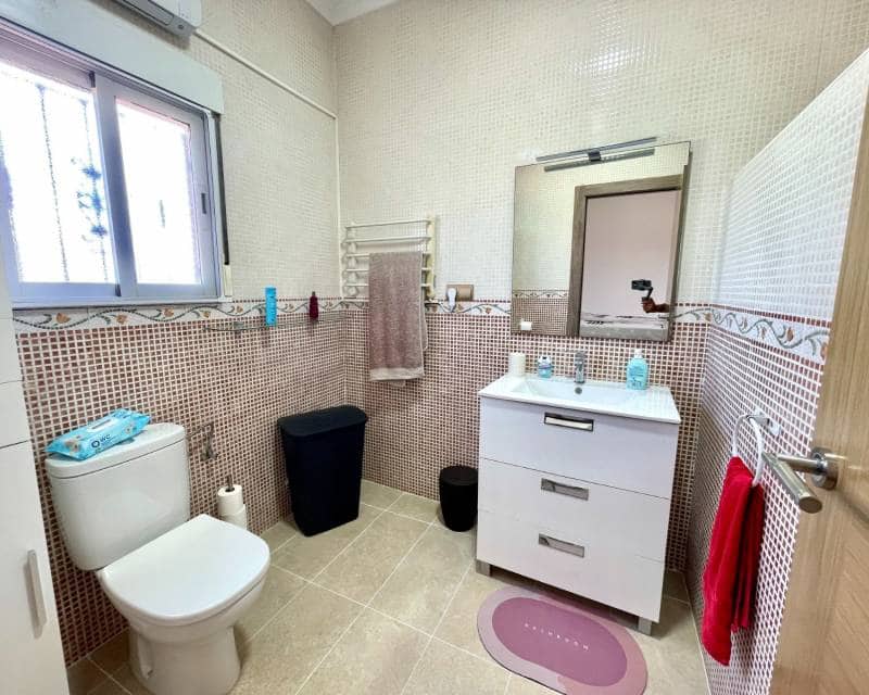 3 soveværelse Villa til salg i Catral med swimmingpool garage - € 390.000 (Ref: 9976022)