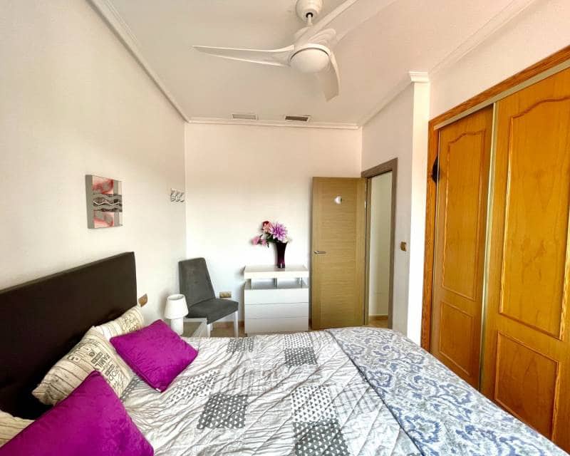 3 soveværelse Villa til salg i Catral med swimmingpool garage - € 390.000 (Ref: 9976022)