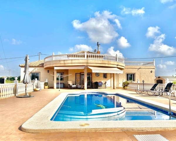 3 soveværelse Villa til salg i Catral med swimmingpool garage - € 390.000 (Ref: 9976022)