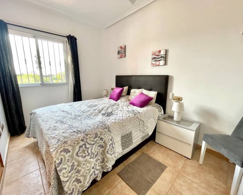 3 soveværelse Villa til salg i Catral med swimmingpool garage - € 390.000 (Ref: 9976022)