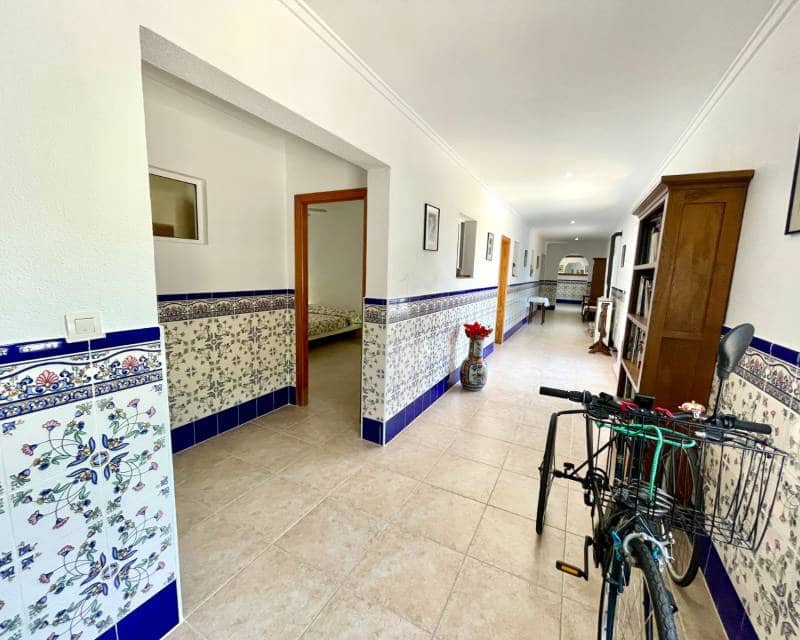 Chalet de 4 habitaciones en Daya Nueva en venta con piscina - 395.000 € (Ref: 9981658)