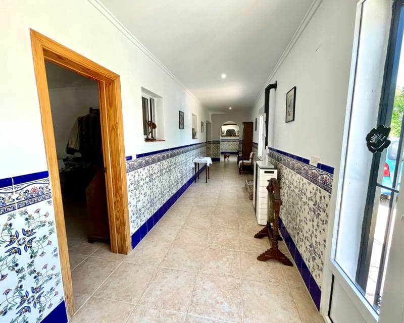 Chalet de 4 habitaciones en Daya Nueva en venta con piscina - 395.000 € (Ref: 9981658)