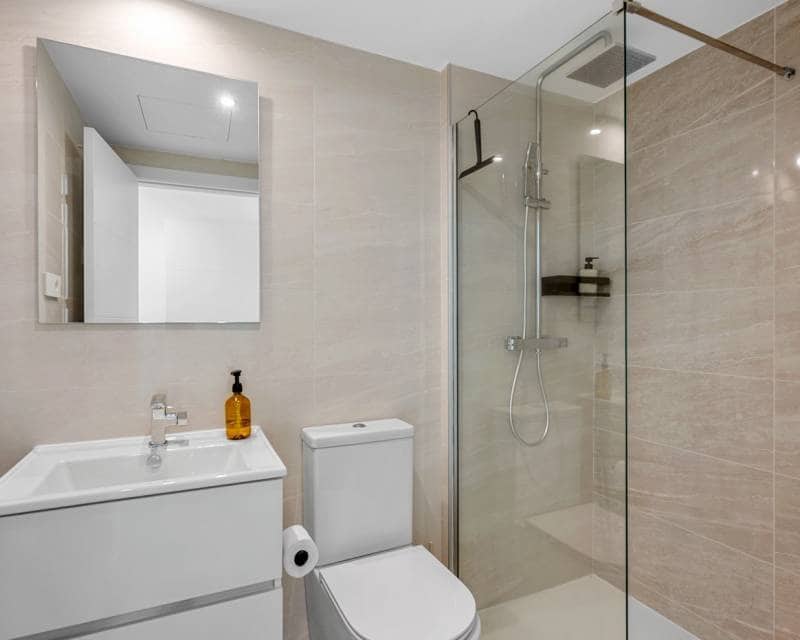 2 soveværelse Lejlighed til salg i Orihuela Costa med swimmingpool - € 379.000 (Ref: 9984285)