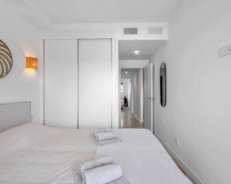 2 soveværelse Lejlighed til salg i Orihuela Costa med swimmingpool - € 379.000 (Ref: 9984285)