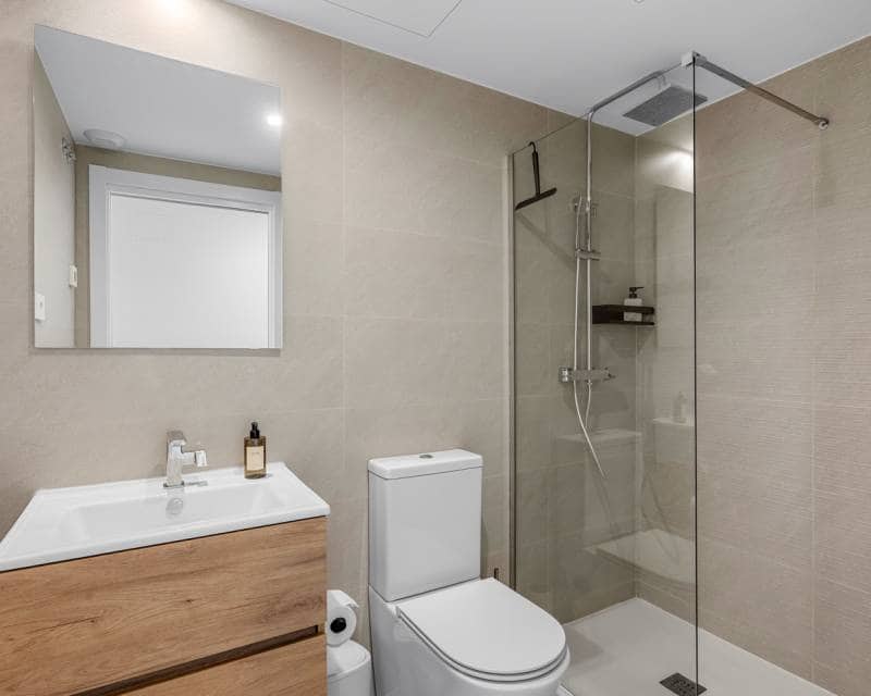 2 soveværelse Lejlighed til salg i Orihuela Costa med swimmingpool - € 379.000 (Ref: 9984285)