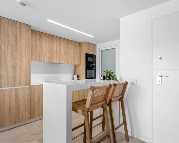 2 soveværelse Lejlighed til salg i Punta Prima, Orihuela med swimmingpool - € 379.000 (Ref: 9984285)