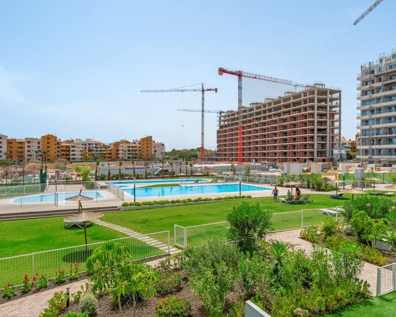 2 soveværelse Lejlighed til salg i Orihuela Costa med swimmingpool - € 379.000 (Ref: 9984285)