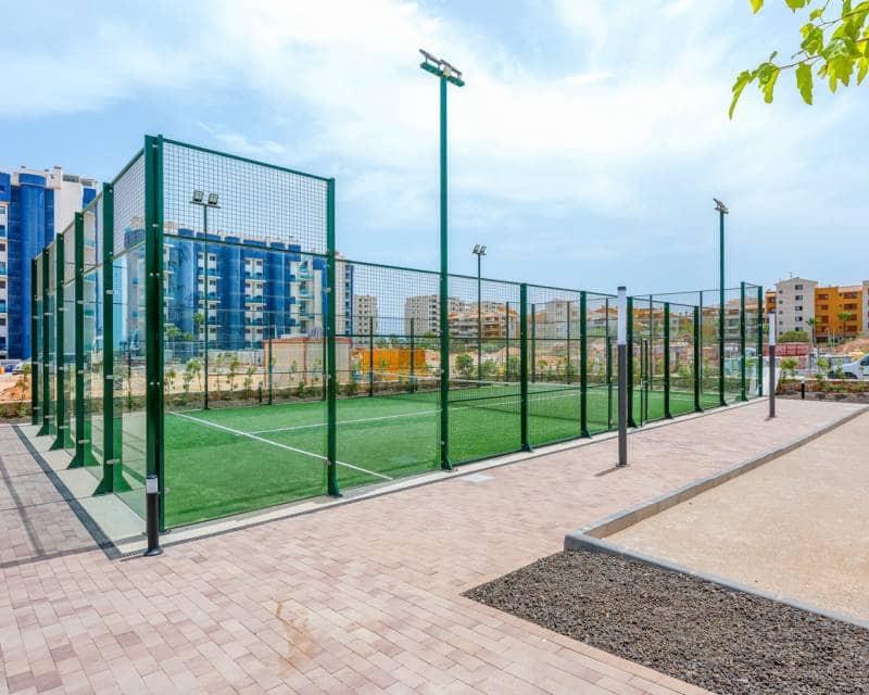 2 soveværelse Lejlighed til salg i Orihuela Costa med swimmingpool - € 379.000 (Ref: 9984285)