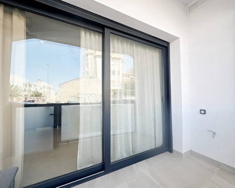 1 soveværelse Lejlighed til salg i Torrevieja - € 178.500 (Ref: 9984287)