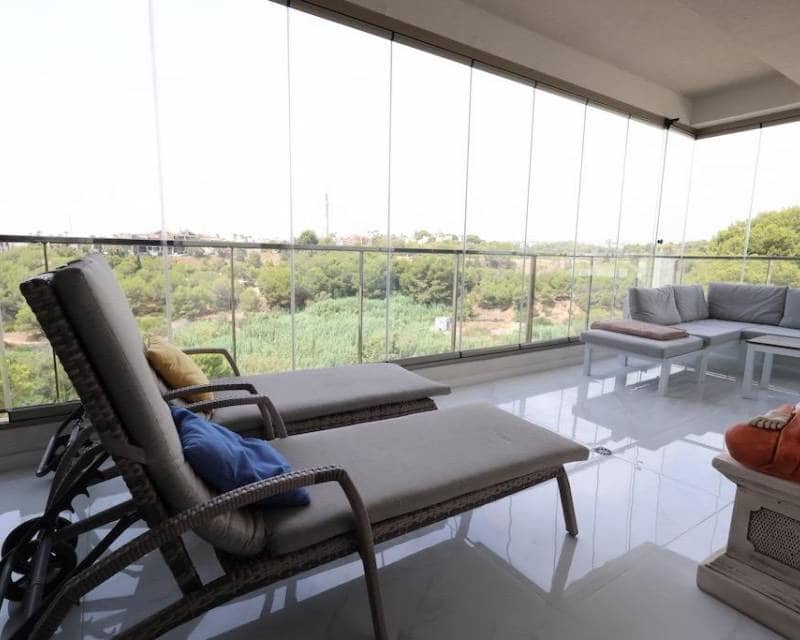 3 bedroom Apartment for sale in Villamartin with pool - € 335,000 (Ref: 9984288)