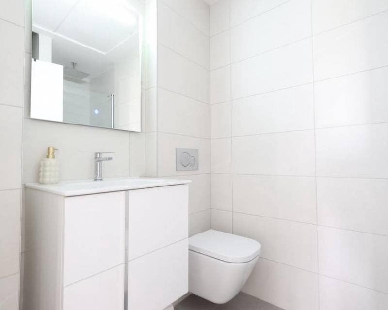 3 bedroom Apartment for sale in Villamartin with pool - € 335,000 (Ref: 9984288)