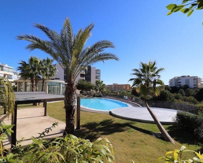 3 bedroom Apartment for sale in Villamartin with pool - € 335,000 (Ref: 9984288)