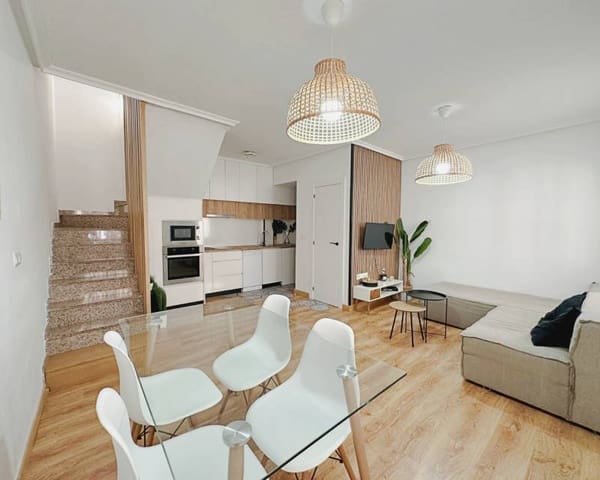 3 soverom Kjedet enebolig til salgs i La Zenia, Orihuela med svømmebasseng - € 283 000 (Ref: 9984289)