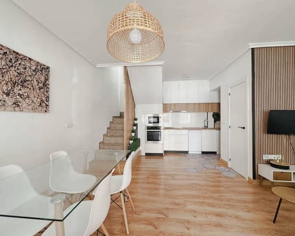 3 soverom Kjedet enebolig til salgs i La Zenia, Orihuela med svømmebasseng - € 283 000 (Ref: 9984289)