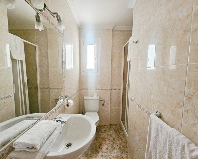 Apartamento de 2 habitaciones en Orihuela Costa en venta con piscina - 224.000 € (Ref: 9984291)