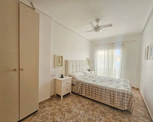 Apartamento de 2 habitaciones en Aguamarina, Orihuela en venta con piscina - 224.000 € (Ref: 9984291)