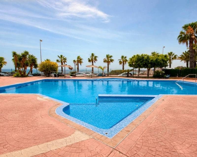 Apartamento de 2 habitaciones en Orihuela Costa en venta con piscina - 224.000 € (Ref: 9984291)