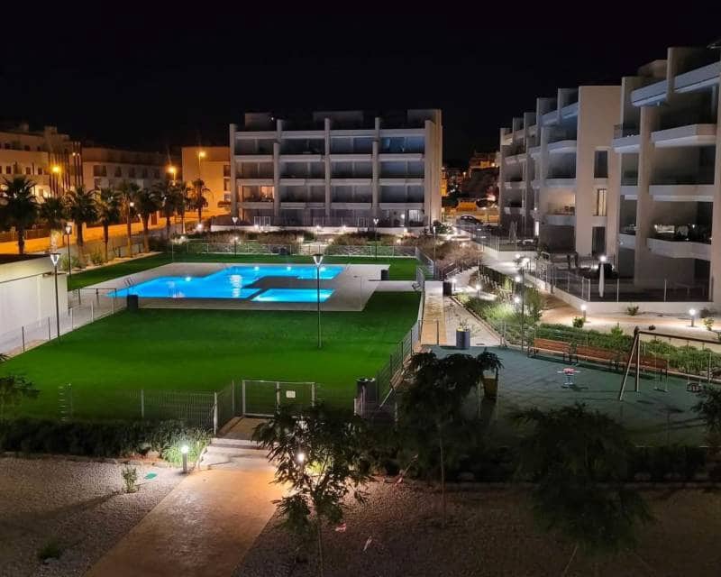 2 slaapkamer Appartement te koop in Orihuela Costa met zwembad - € 279.900 (Ref: 9987184)