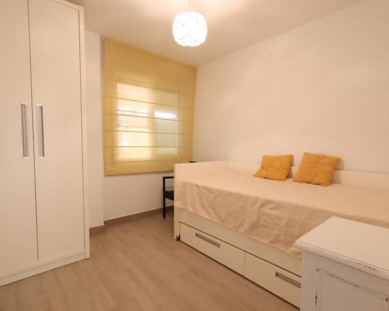 3 bedroom Apartment for sale in Campoamor with pool - € 305,000 (Ref: 9987185)