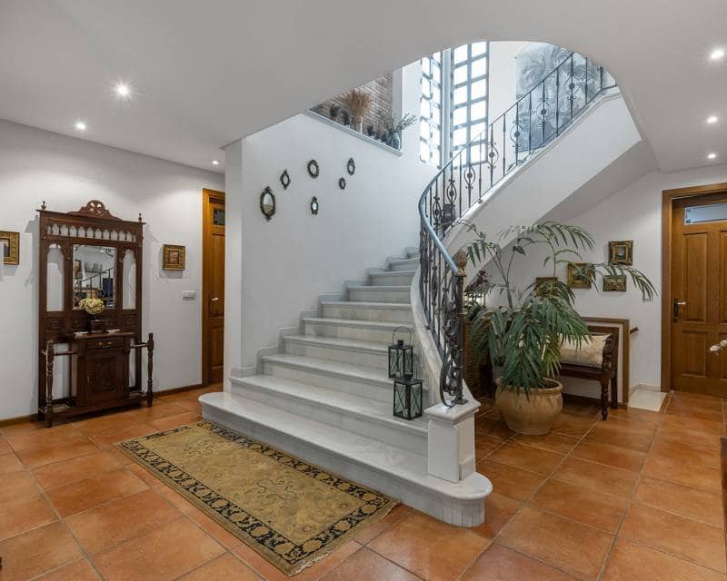 6 soveværelse Villa til salg i La Veleta - € 2.490.000 (Ref: 9989297)