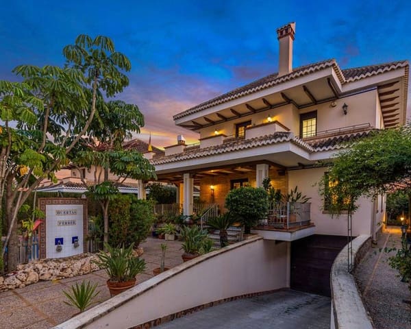 6 soveværelse Villa til salg i La Veleta, Torrevieja - € 2.490.000 (Ref: 9989297)