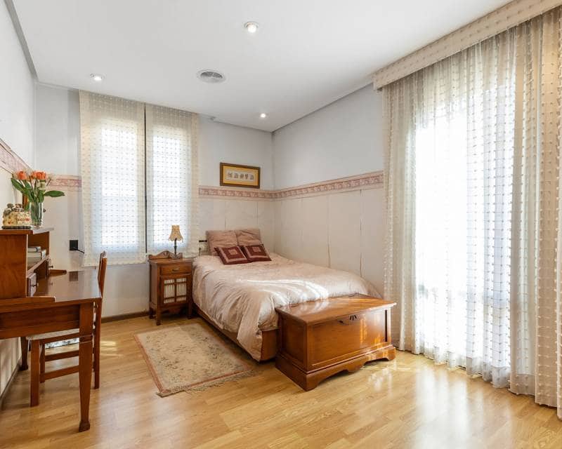 6 soveværelse Villa til salg i La Veleta - € 2.490.000 (Ref: 9989297)