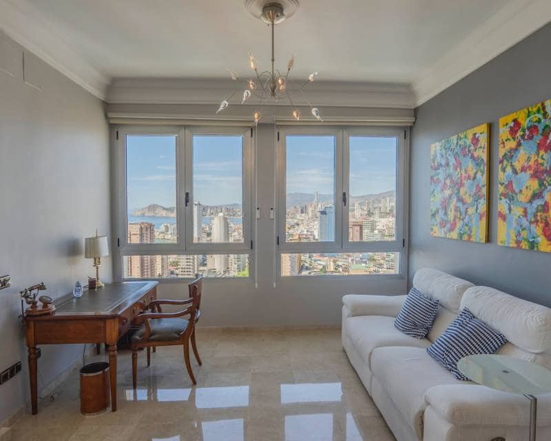 5 soverom Leilighet til salgs i Benidorm med svømmebasseng - € 1 700 000 (Ref: 9989298)