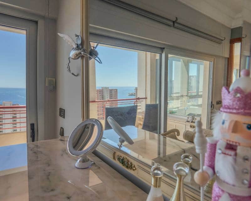 5 soverom Leilighet til salgs i Benidorm med svømmebasseng - € 1 700 000 (Ref: 9989298)