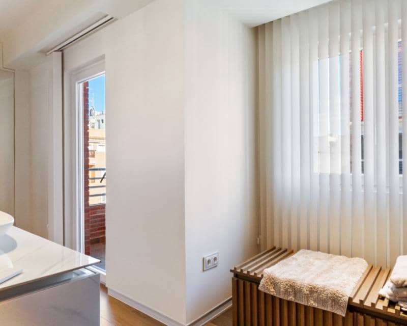 2 bedroom Apartment for sale in Torrevieja - € 349,000 (Ref: 9989300)