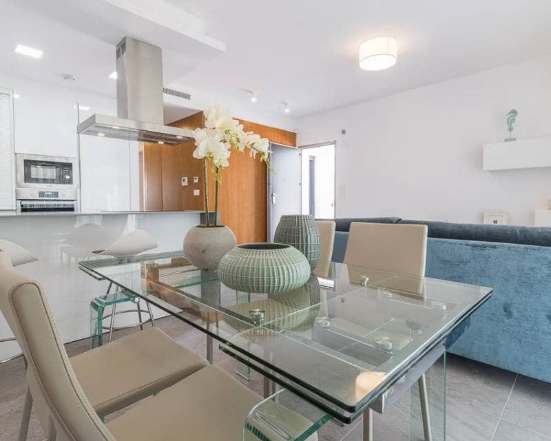 3 soverom Hus til salgs i Torrevieja med svømmebasseng - € 340 000 (Ref: 9989503)