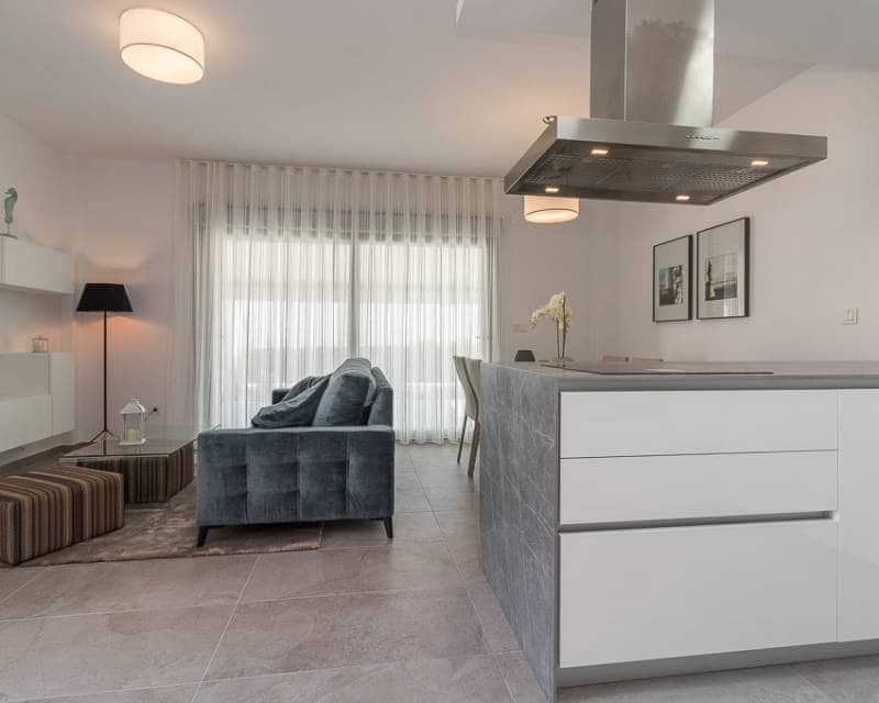 3 soverom Hus til salgs i Torrevieja med svømmebasseng - € 340 000 (Ref: 9989503)