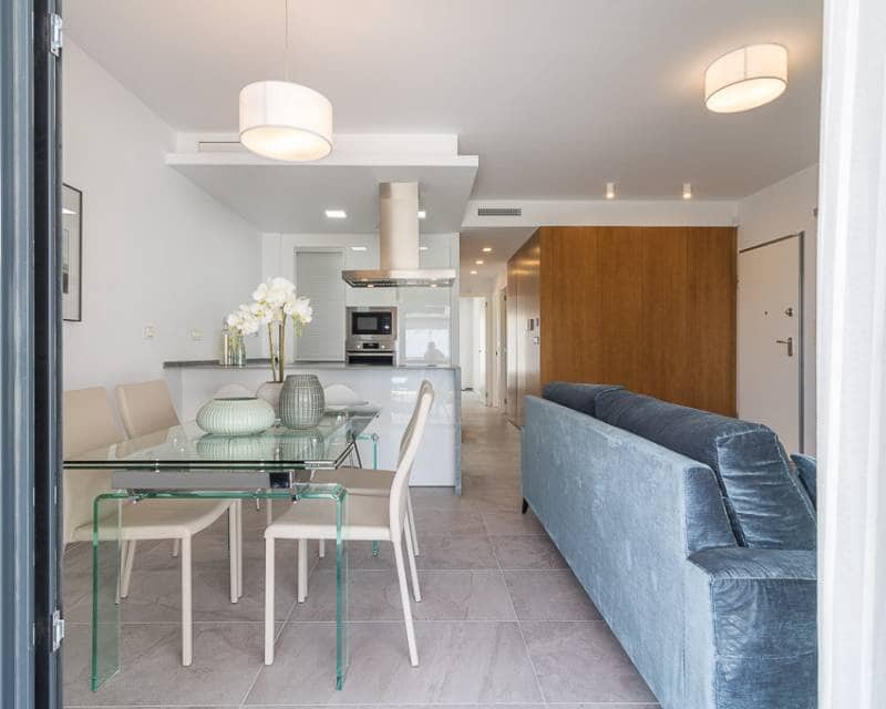 3 soverom Hus til salgs i Torrevieja med svømmebasseng - € 340 000 (Ref: 9989503)