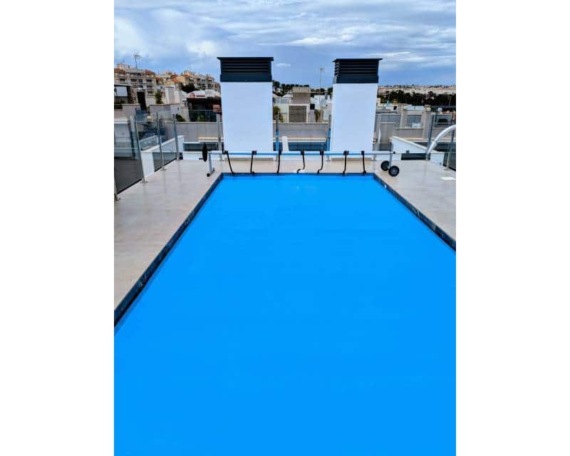 1 bedroom Apartment for sale in Torrevieja with pool - € 219,000 (Ref: 9989516)