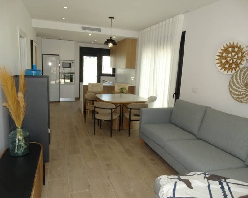 Casa de 2 habitaciones en Pilar de la Horadada en venta con piscina - 265.000 € (Ref: 9989557)