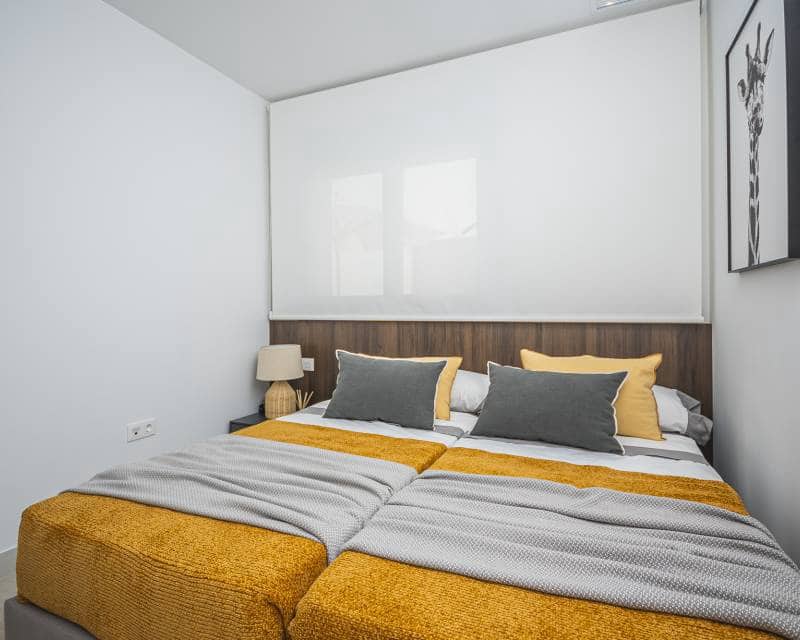 3 soveværelse Semi-Rækkehus til salg i Torrevieja med swimmingpool - € 539.000 (Ref: 9989572)