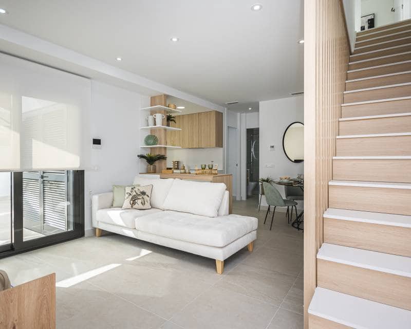 3 soveværelse Semi-Rækkehus til salg i Torrevieja med swimmingpool - € 539.000 (Ref: 9989572)